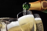 All About champagne Price In india